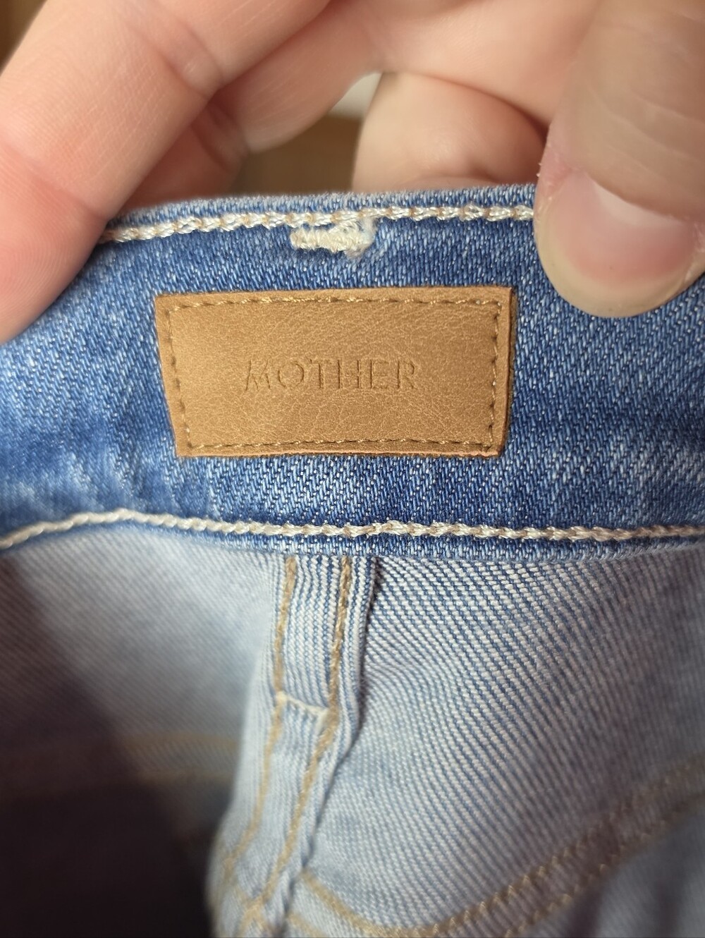 NWOT Mother Lil Weekender Layover Jeans 28 - Picture 14 of 16